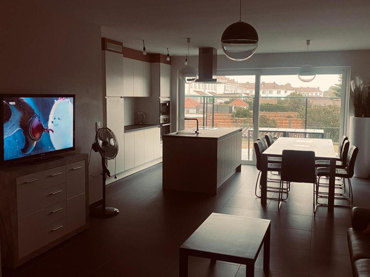 Holiday Home In De Panne Near Plopsaland Esterno foto